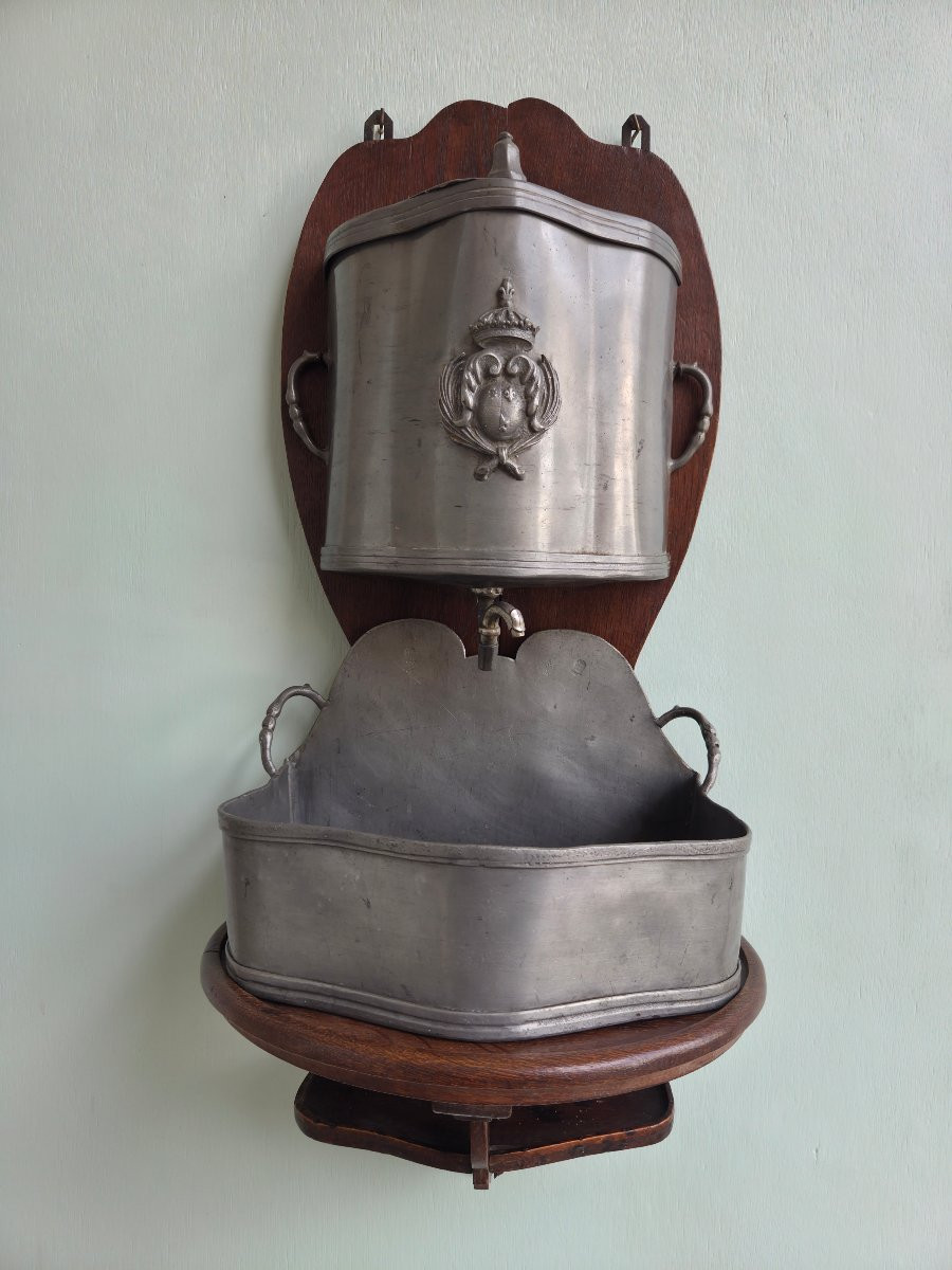 Fountain, Wall-mounted Washbasin In Pewter, Louis XV Regency, 19th Century-photo-3