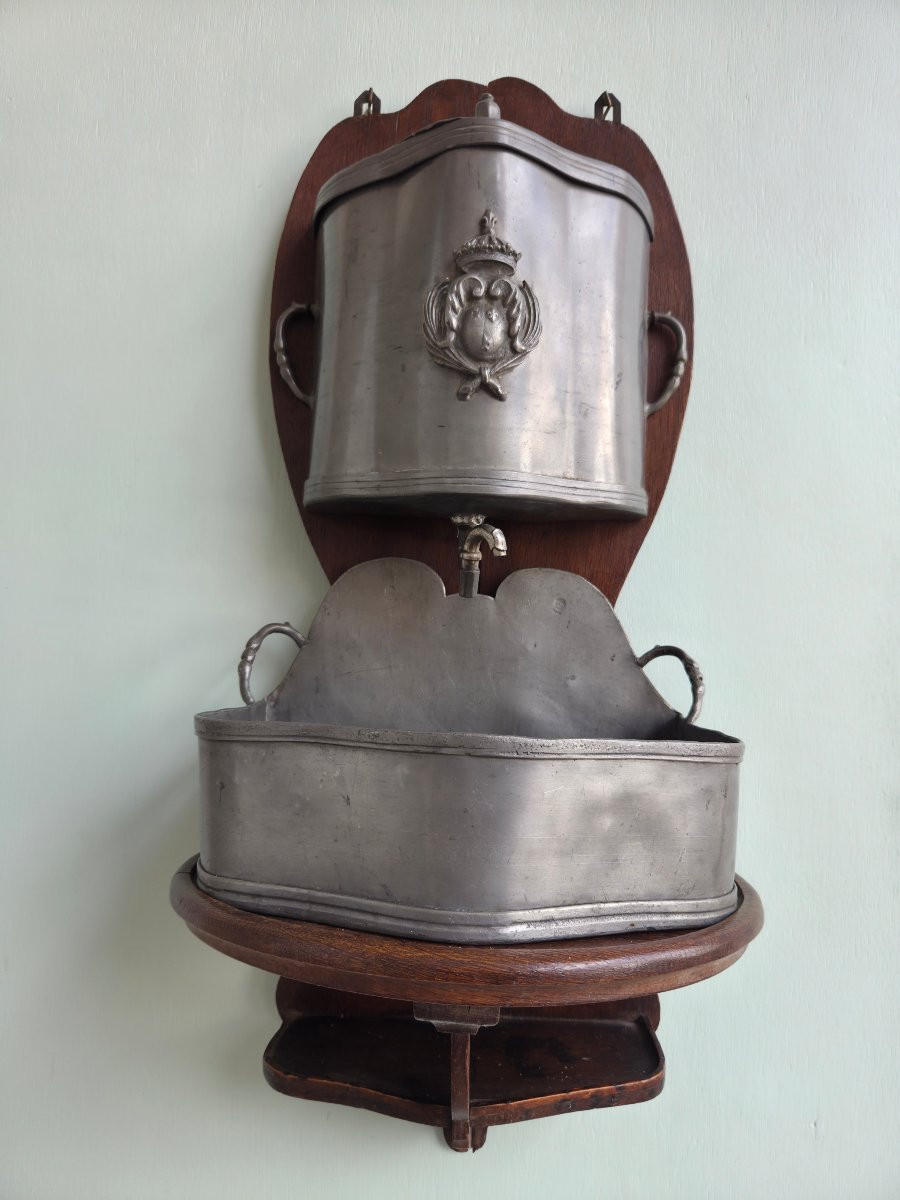 Fountain, Wall-mounted Washbasin In Pewter, Louis XV Regency, 19th Century-photo-4