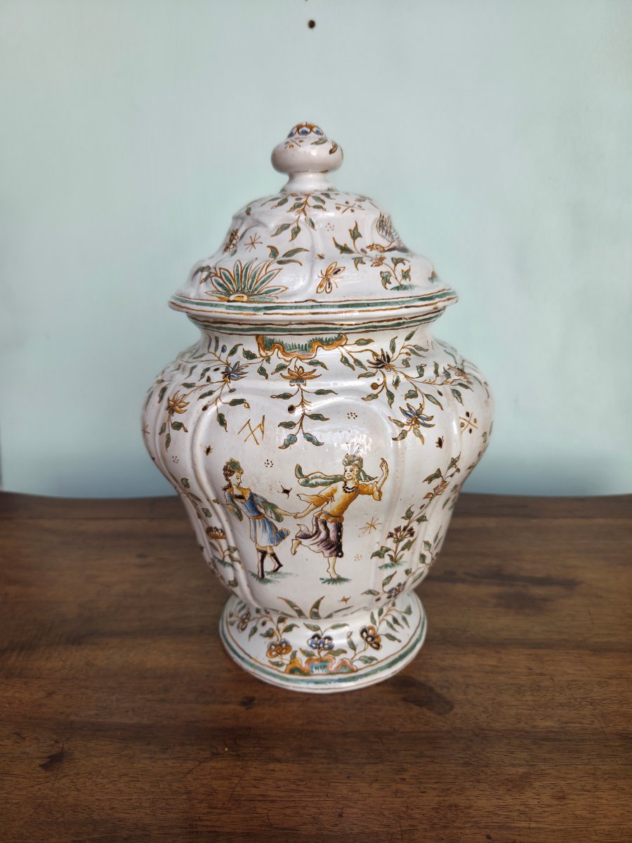 Pot couvert en faïence polychrome dans le goût de Moustier, d'époque XI-photo-4