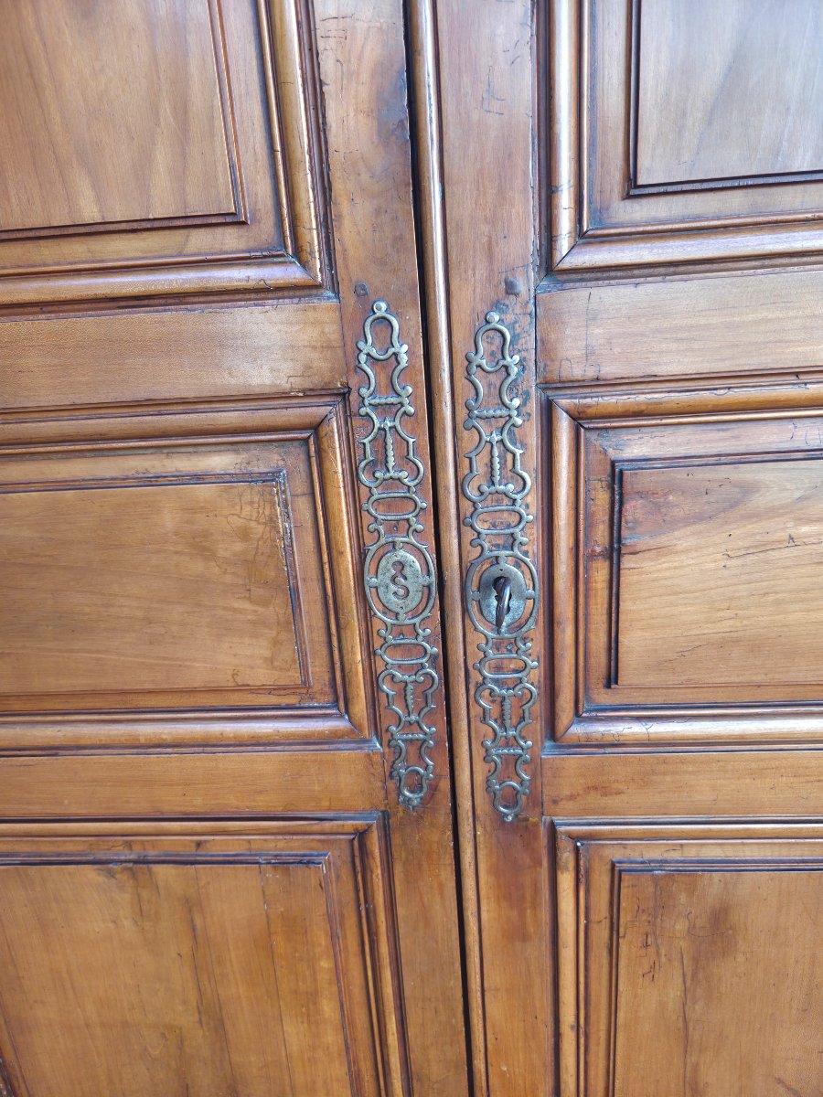 Solid Cherrywood Louis XIV Armoire, 18th Century-photo-6