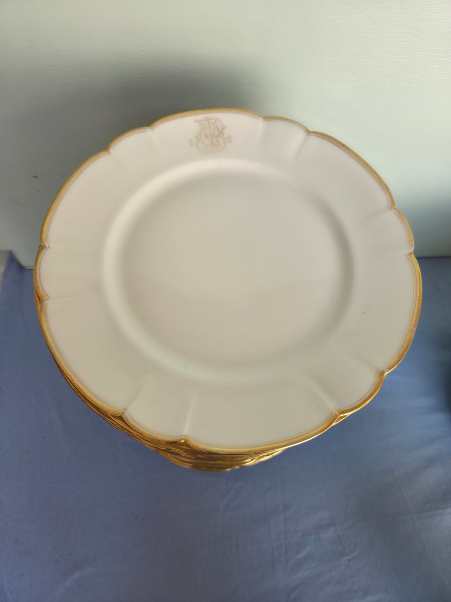 Limoges Porcelain Dinner Service, 55 Pieces, Monogrammed, Mid XXᵉ Century-photo-2