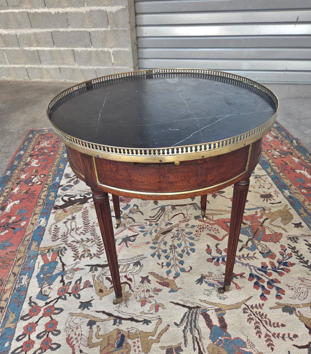 Table Bouillotte en Acajou, bronze et marbre noir, Louis XVI d'époque XVIIIe Siècle