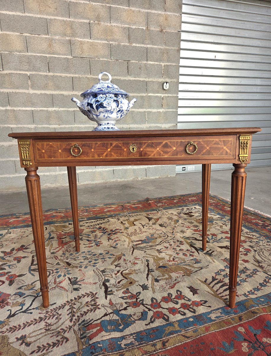 Bureau de milieu en marqueterie de palissandre – Maison Soubrier Paris,  Louis XVI, d'époque XX-photo-5