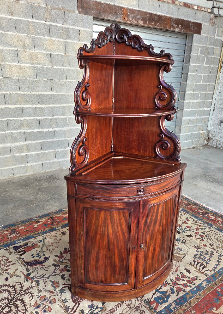 Victorian Mahogany Corner Cabinet. England, Circa 1860–1880. 19th-century Period Piece -photo-2