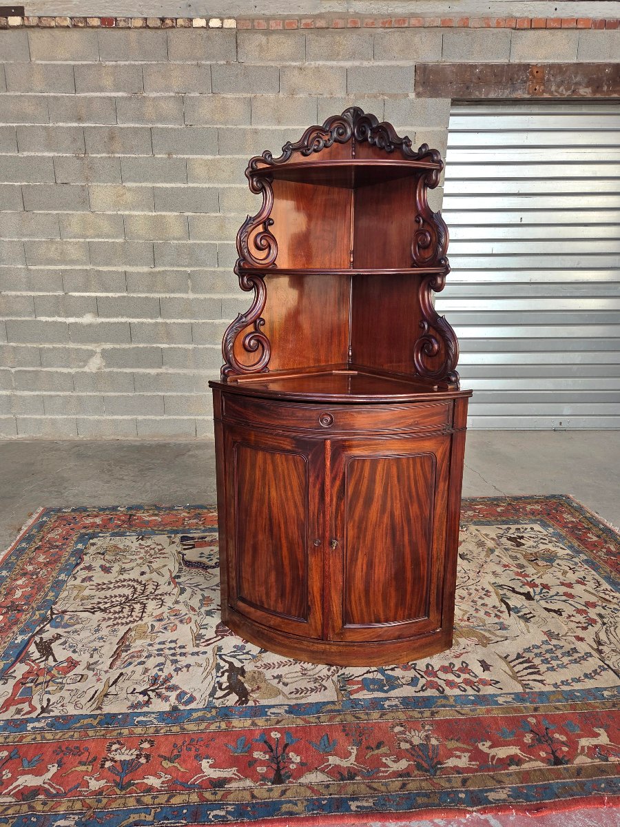 Victorian Mahogany Corner Cabinet. England, Circa 1860–1880. 19th-century Period Piece -photo-3
