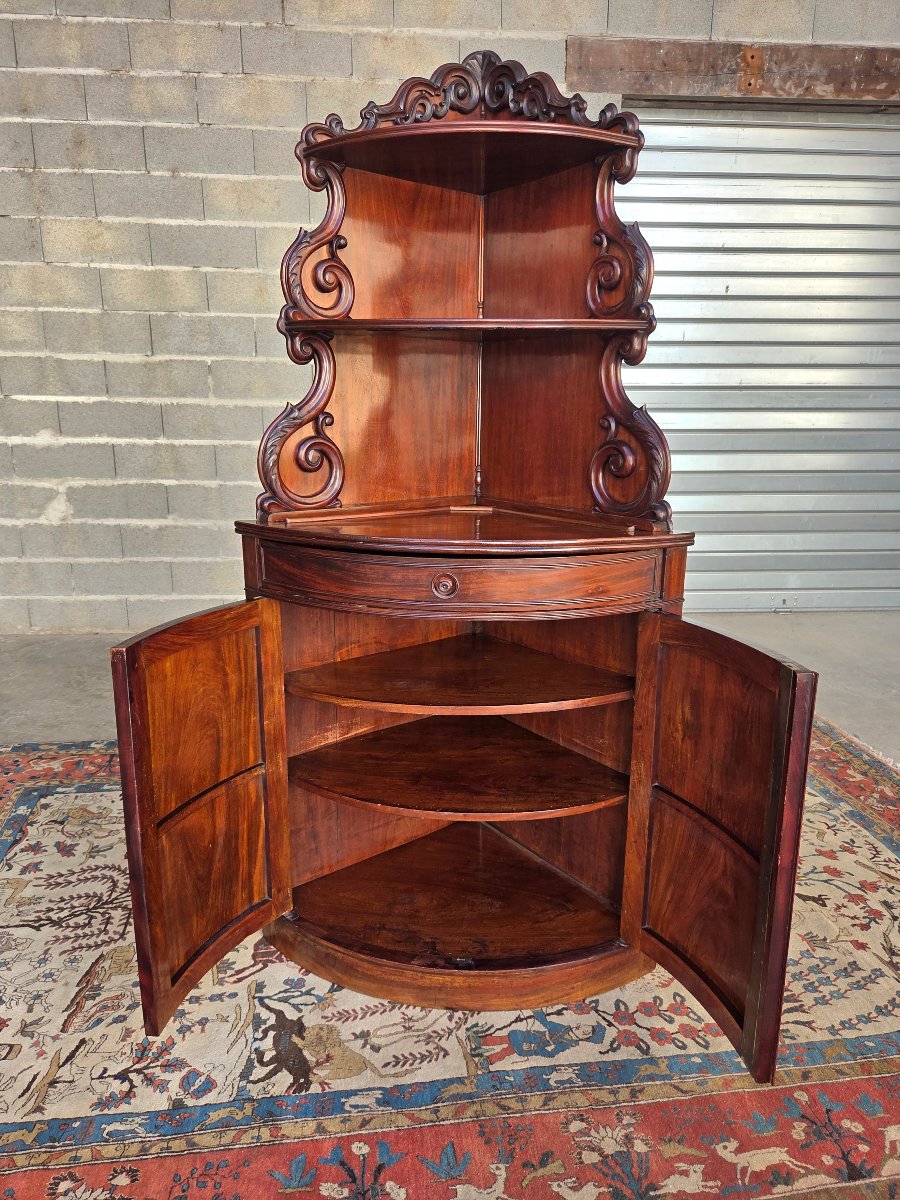 Victorian Mahogany Corner Cabinet. England, Circa 1860–1880. 19th-century Period Piece -photo-1