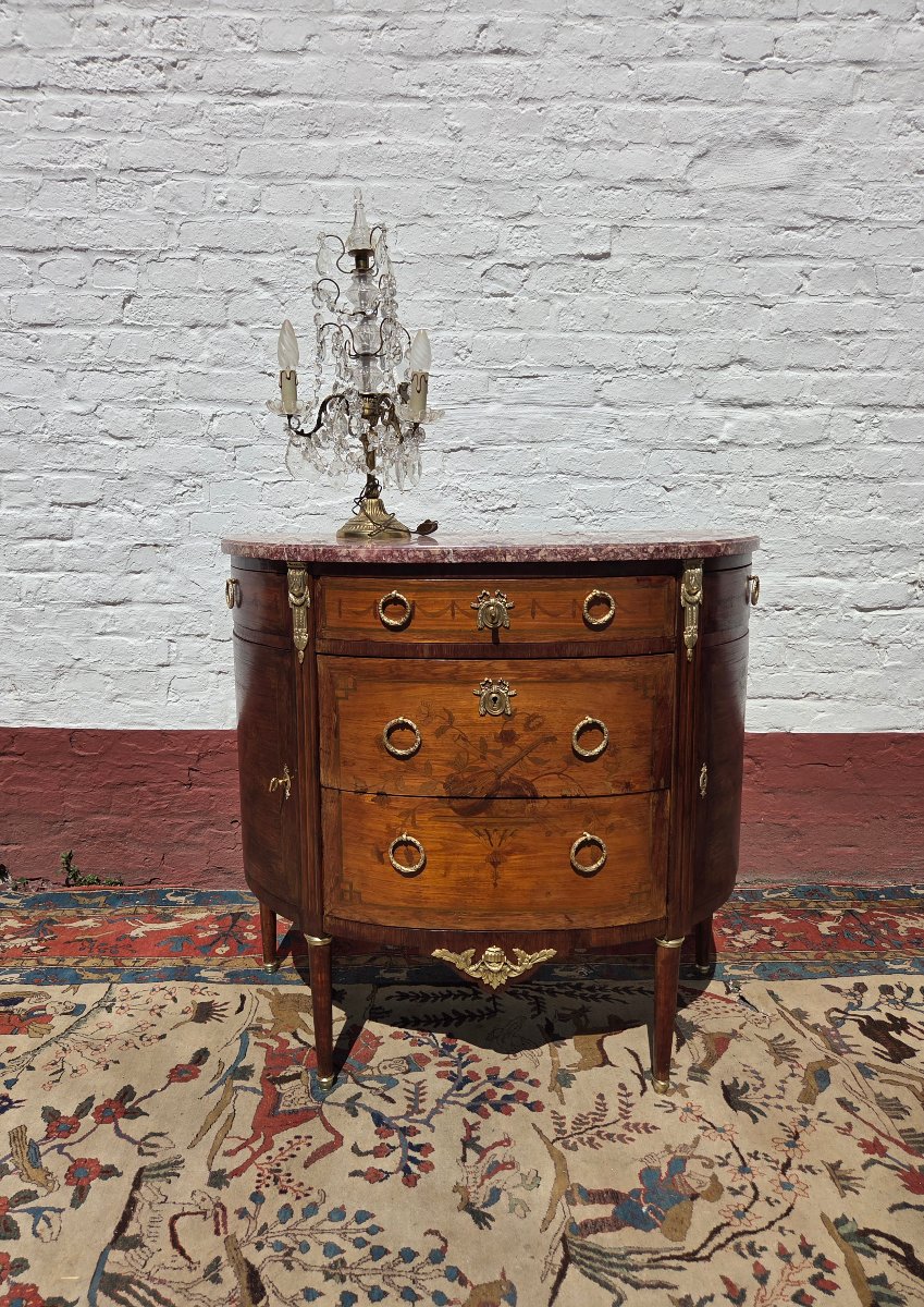 Commode demi-lune en marqueterie,  Louis XVI,  d'époque XIXème. -photo-2