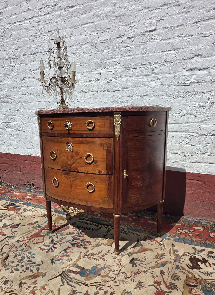 Commode demi-lune en marqueterie,  Louis XVI,  d'époque XIXème. -photo-3