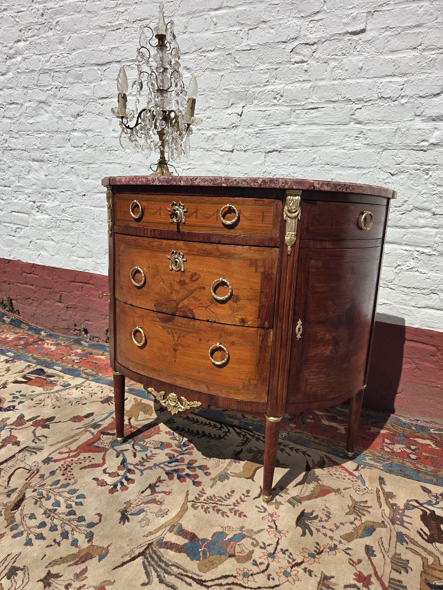 Commode demi-lune en marqueterie,  Louis XVI,  d'époque XIXème. -photo-7