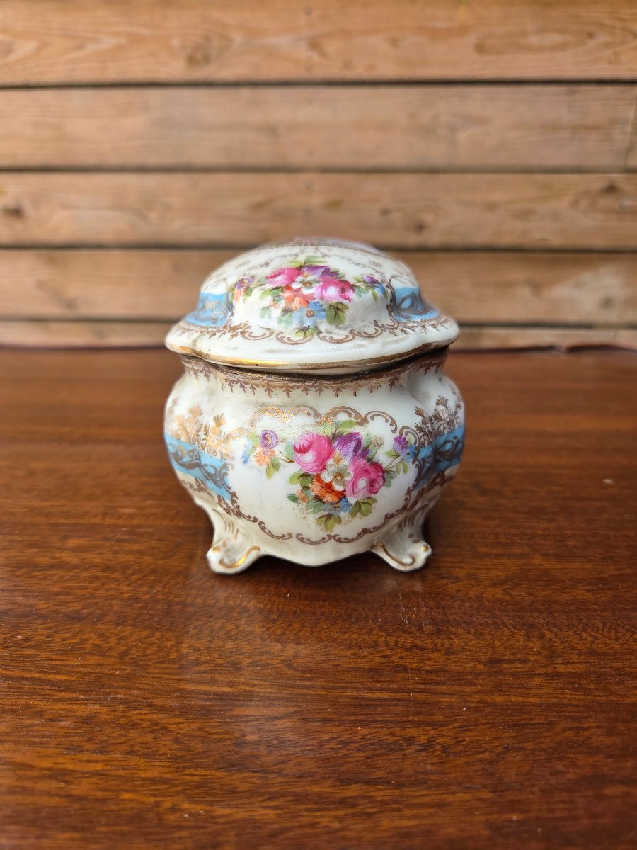 Limoges Porcelain Candy Dish By C. F. Haviland, Decorated With Scenes Of Romance – Early 20th Century-photo-2