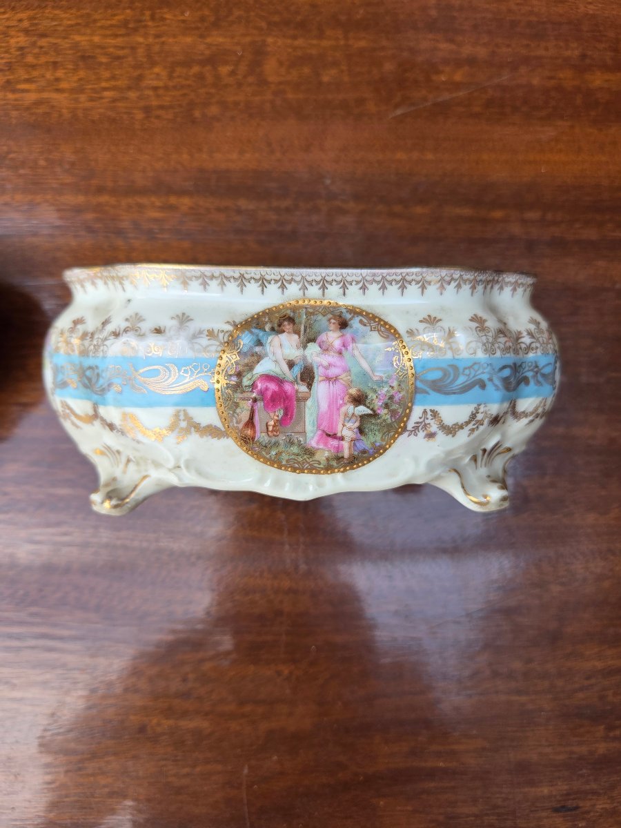 Limoges Porcelain Candy Dish By C. F. Haviland, Decorated With Scenes Of Romance – Early 20th Century-photo-1