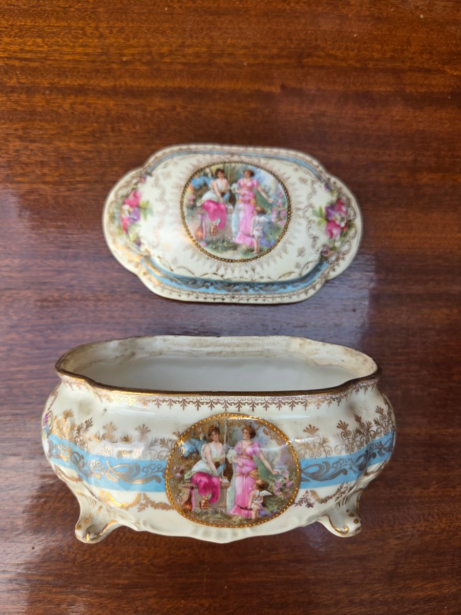 Limoges Porcelain Candy Dish By C. F. Haviland, Decorated With Scenes Of Romance – Early 20th Century-photo-4