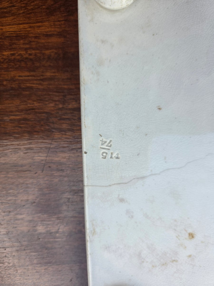 Plateau vide-poche en porcelaine à décor de chinoiserie, fin du XIXᵉ siècle-photo-2