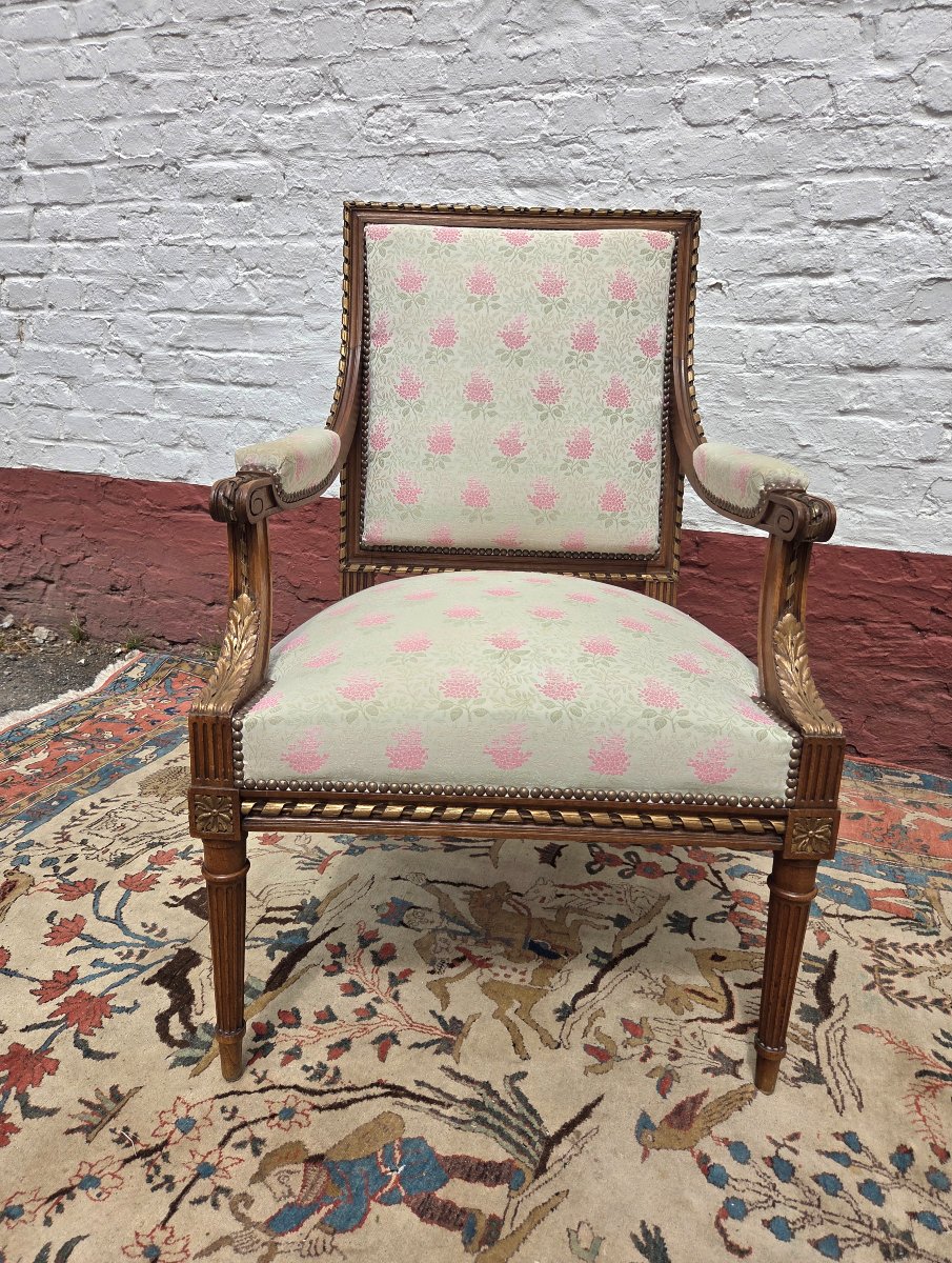 Partially Gilded Walnut Living Room Set. Sofa, Two Armchairs, And Four Chairs. Louis XVI, 19th Century -photo-2
