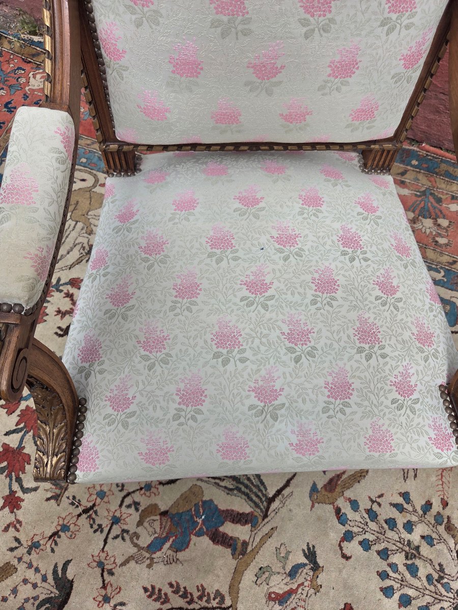 Partially Gilded Walnut Living Room Set. Sofa, Two Armchairs, And Four Chairs. Louis XVI, 19th Century -photo-3