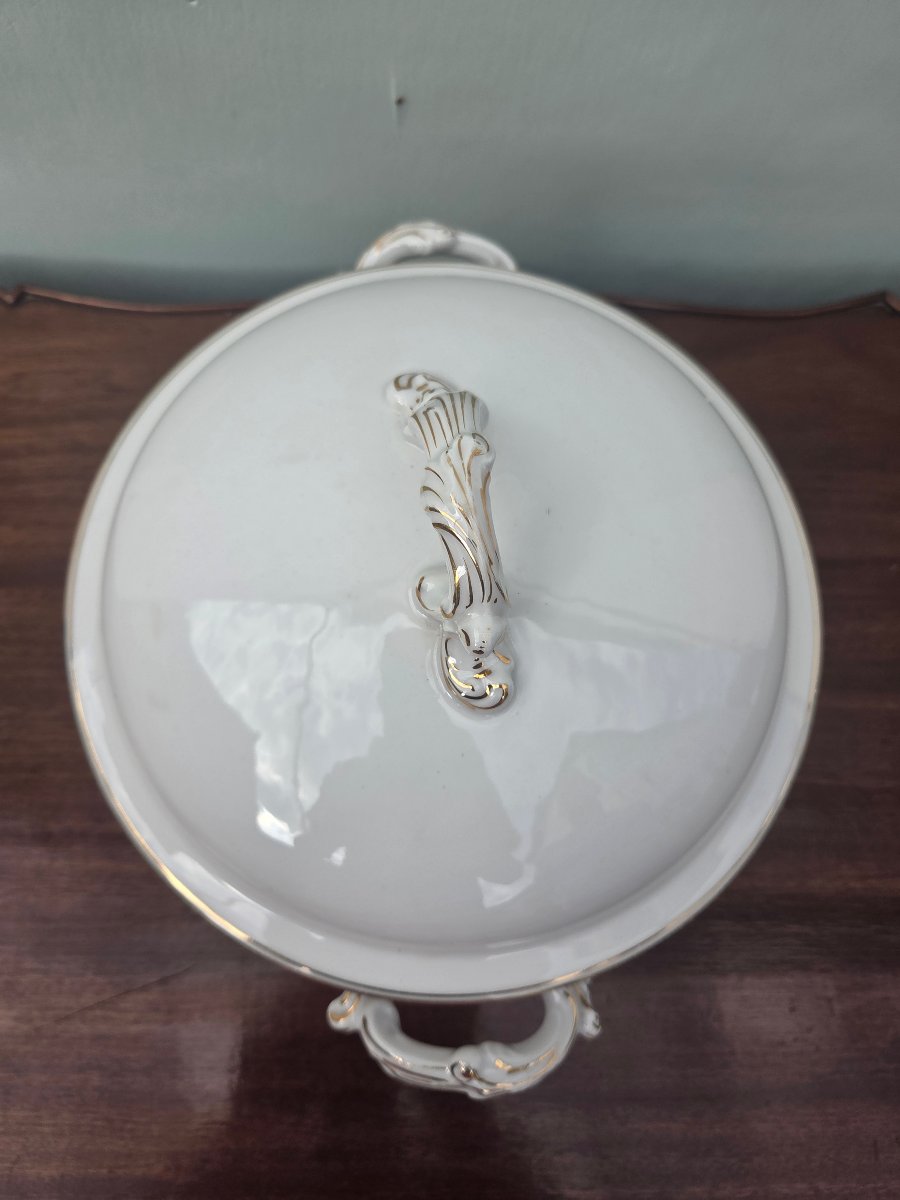 Soupière en porcelaine de Lourioux,  Style Louis XV. D'époque XXᵉ siècle-photo-2