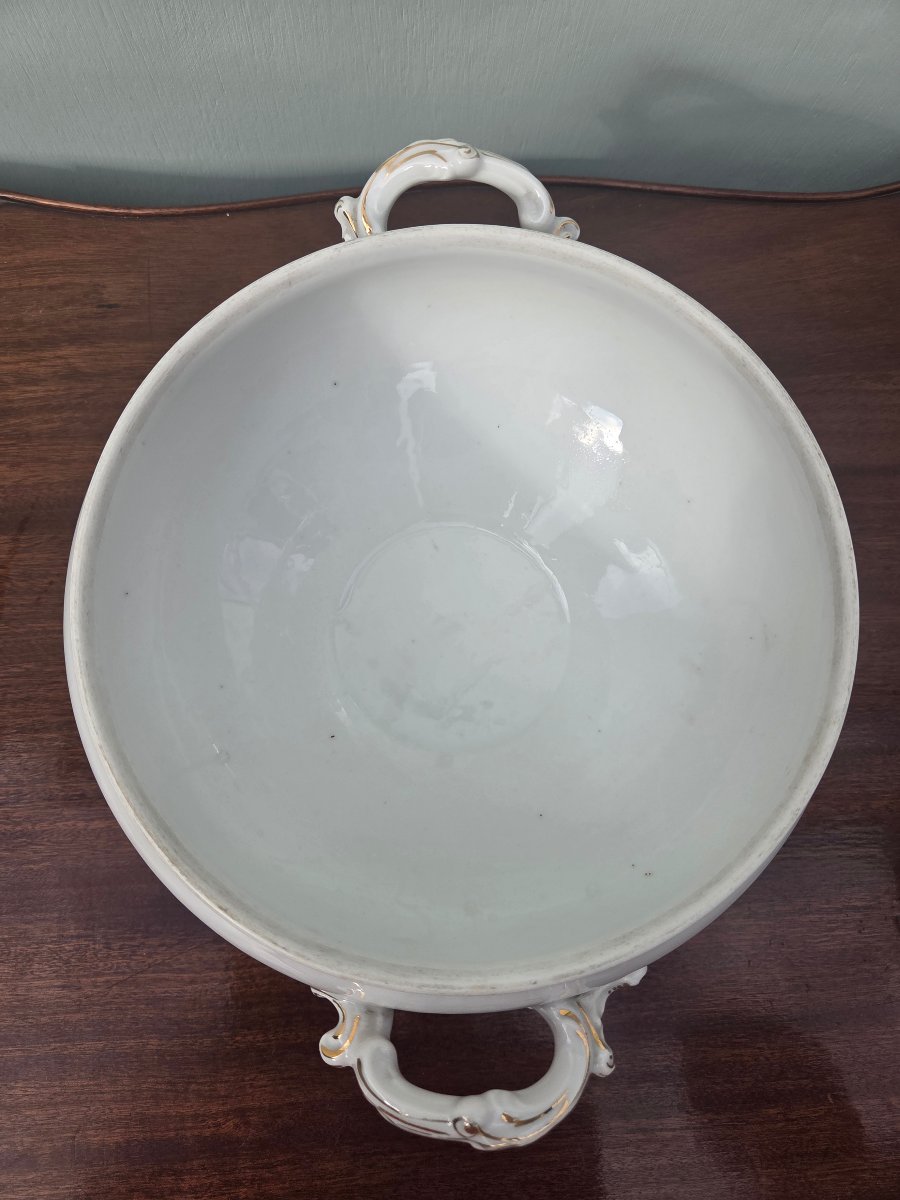 Soupière en porcelaine de Lourioux,  Style Louis XV. D'époque XXᵉ siècle-photo-3