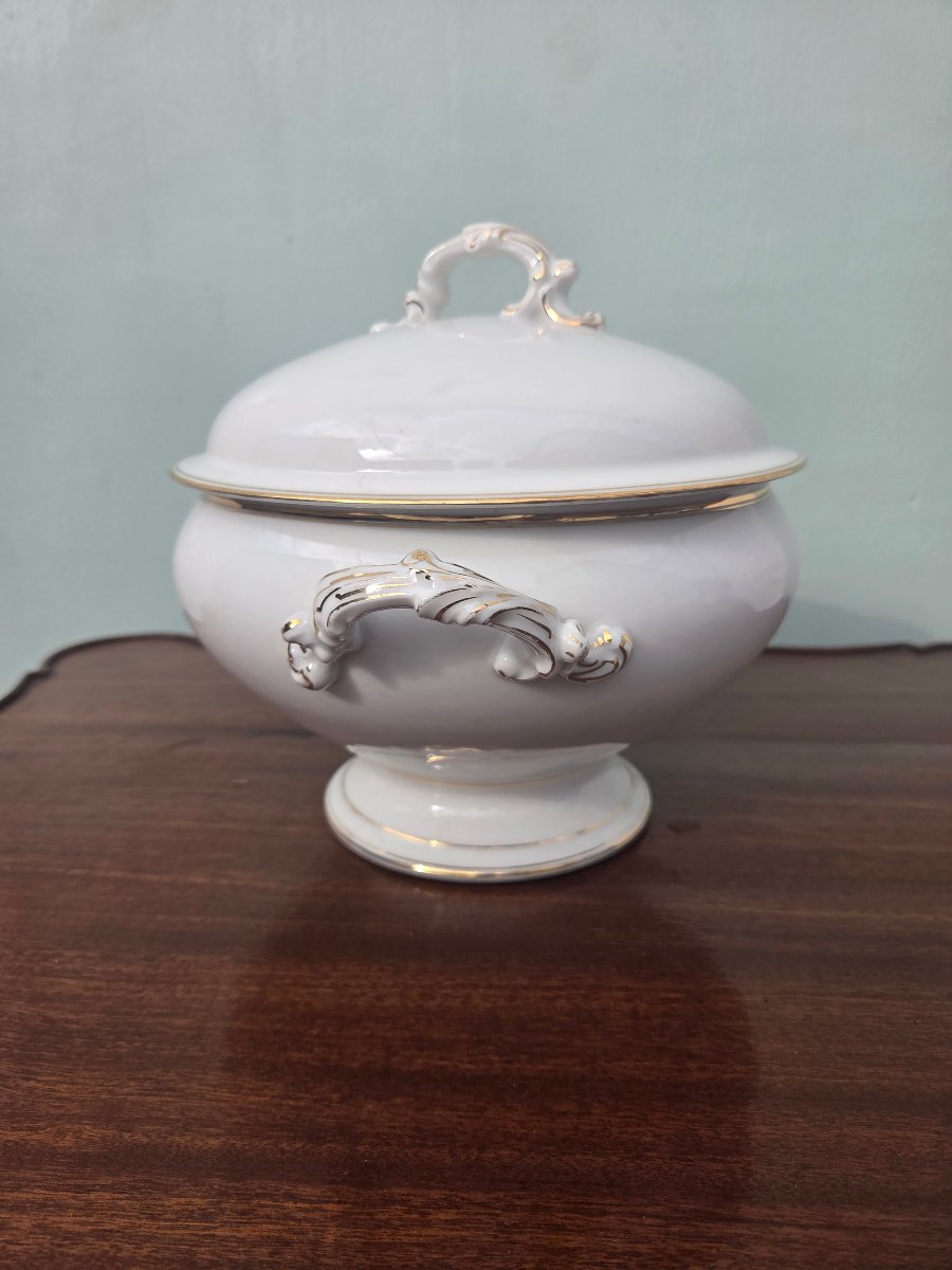 Soupière en porcelaine de Lourioux,  Style Louis XV. D'époque XXᵉ siècle-photo-4