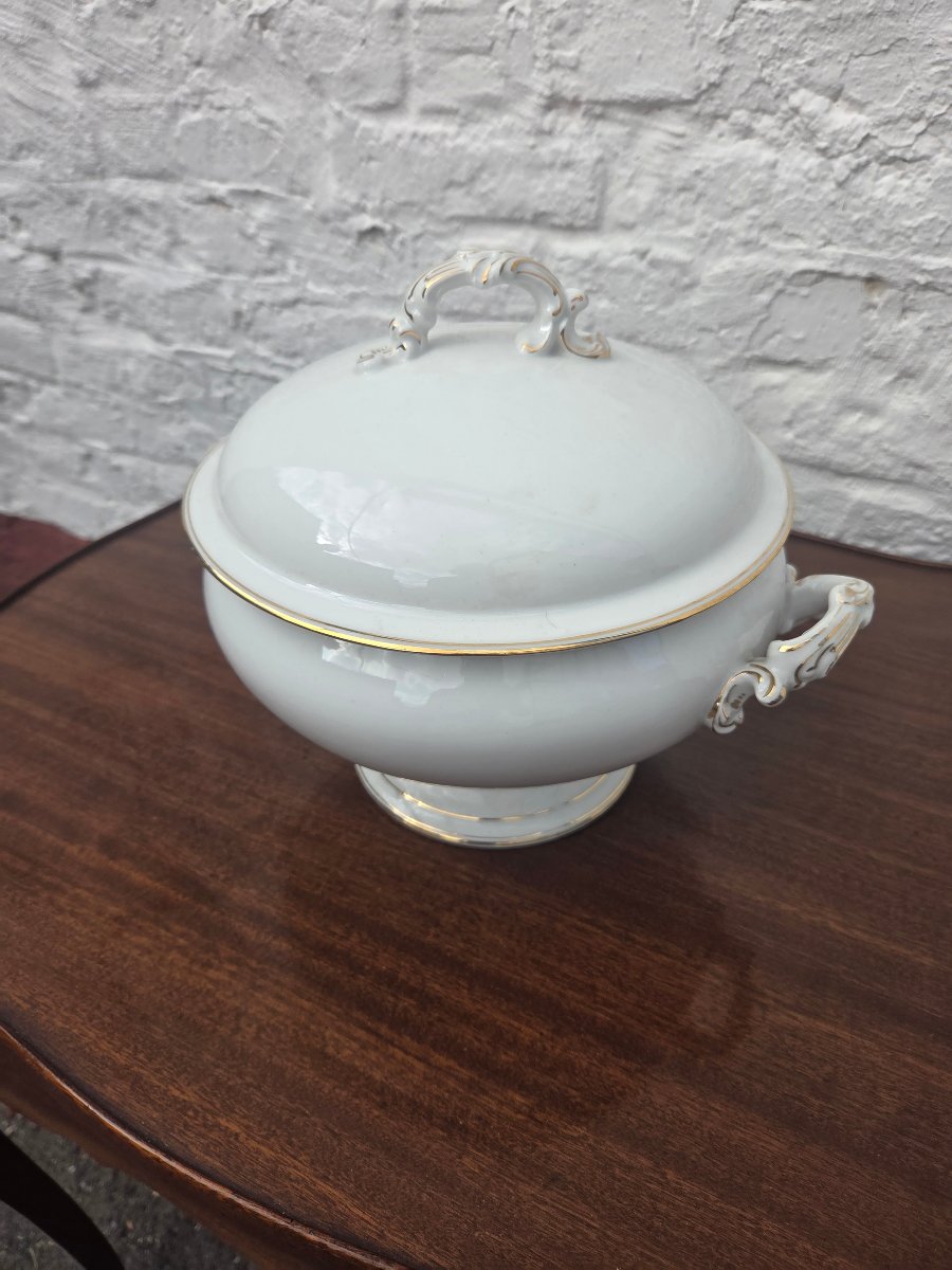 Soupière en porcelaine de Lourioux,  Style Louis XV. D'époque XXᵉ siècle-photo-6