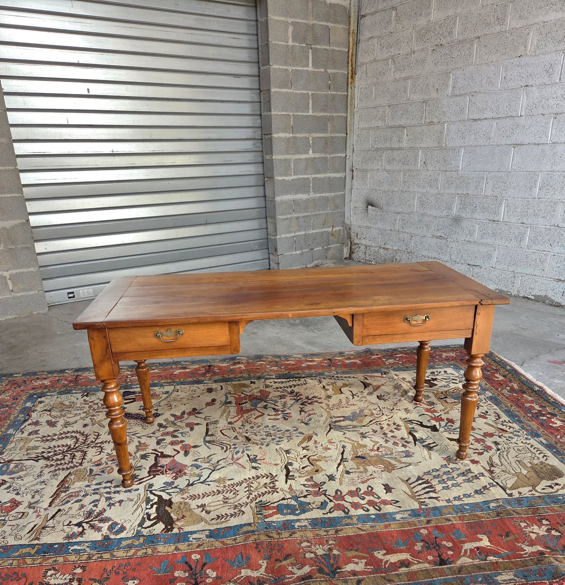 Bureau de milieu en merisier blond. Époque Louis-Philippe, XIXᵉ siècle.-photo-7
