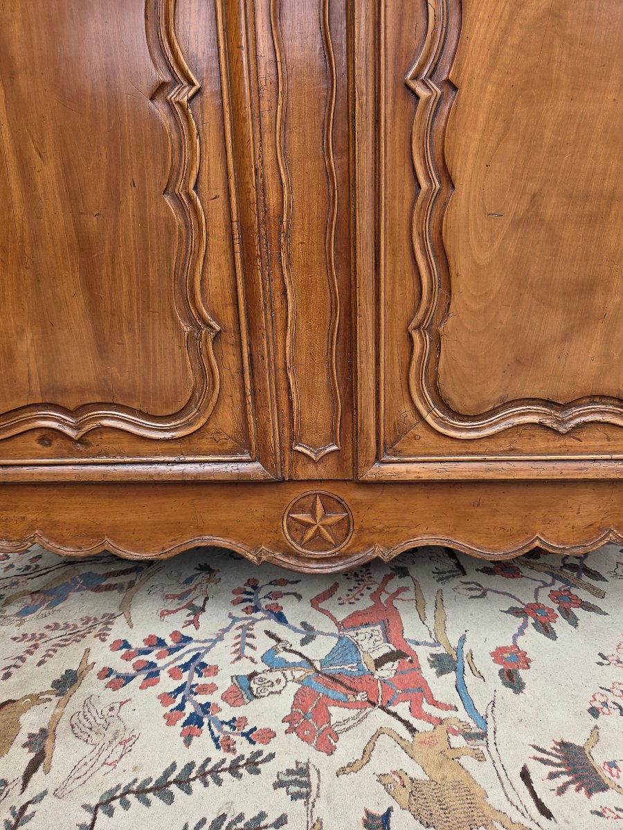 Regional Louis XV Cabinet Made Of Cherry Wood. 18th-century Piece-photo-3