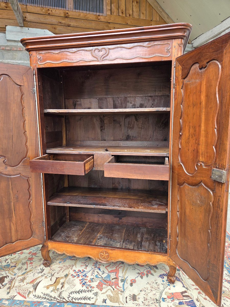 Regional Louis XV Cabinet Made Of Cherry Wood. 18th-century Piece-photo-4