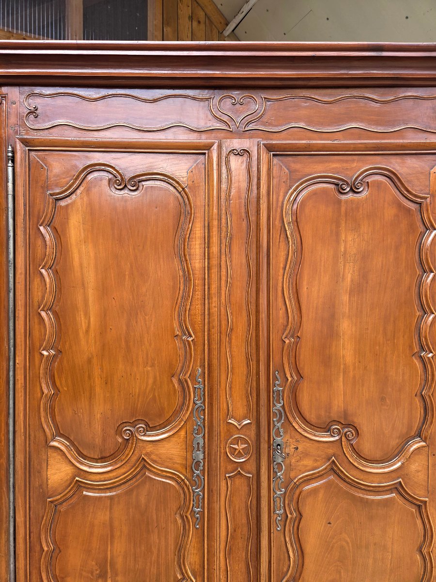 Regional Louis XV Cabinet Made Of Cherry Wood. 18th-century Piece-photo-3
