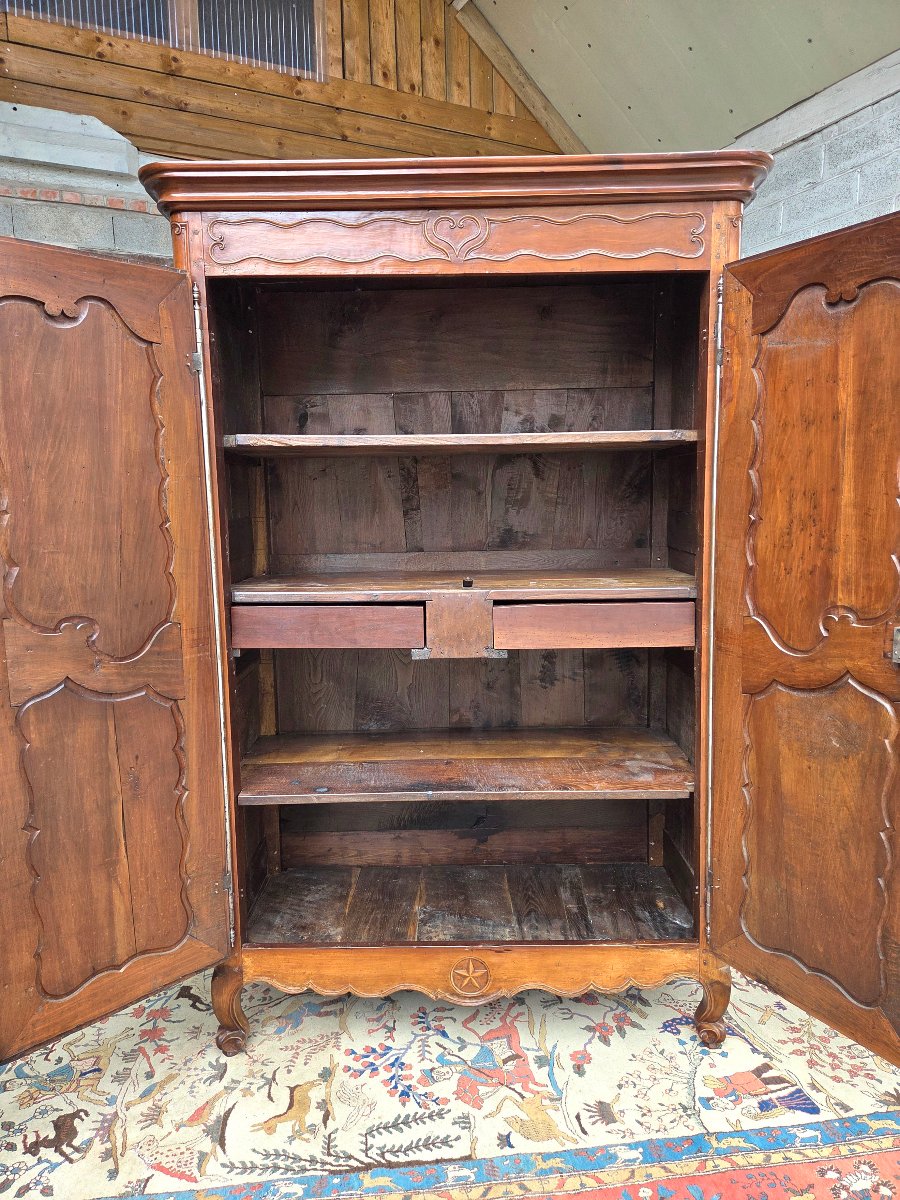 Regional Louis XV Cabinet Made Of Cherry Wood. 18th-century Piece-photo-5