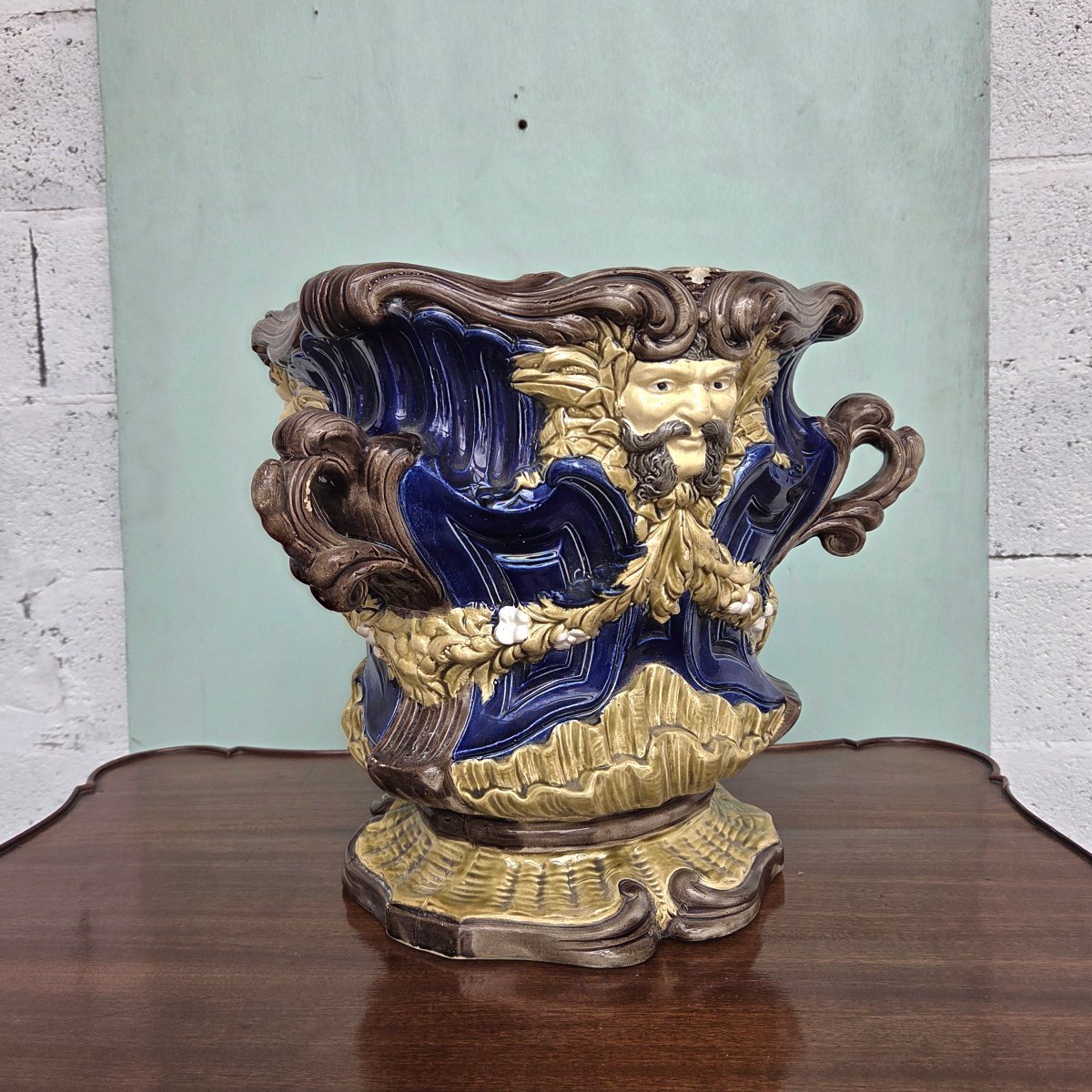 Polychrome Earthenware Planter With A Mascaron. 19th-century-photo-3