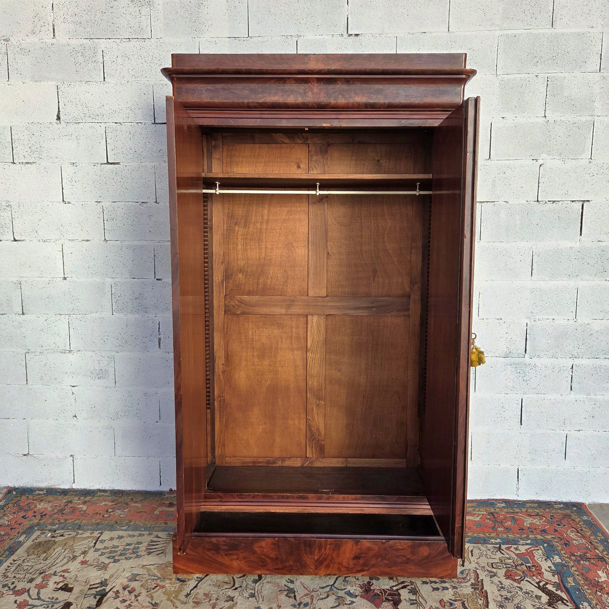 Louis-philippe-style Cabinet In Flamed Mahogany. 19th-century Piece-photo-3