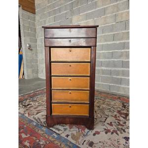 Cartonnier en acajou flammé, tirette encrier, Charles X, d'époque XIXème