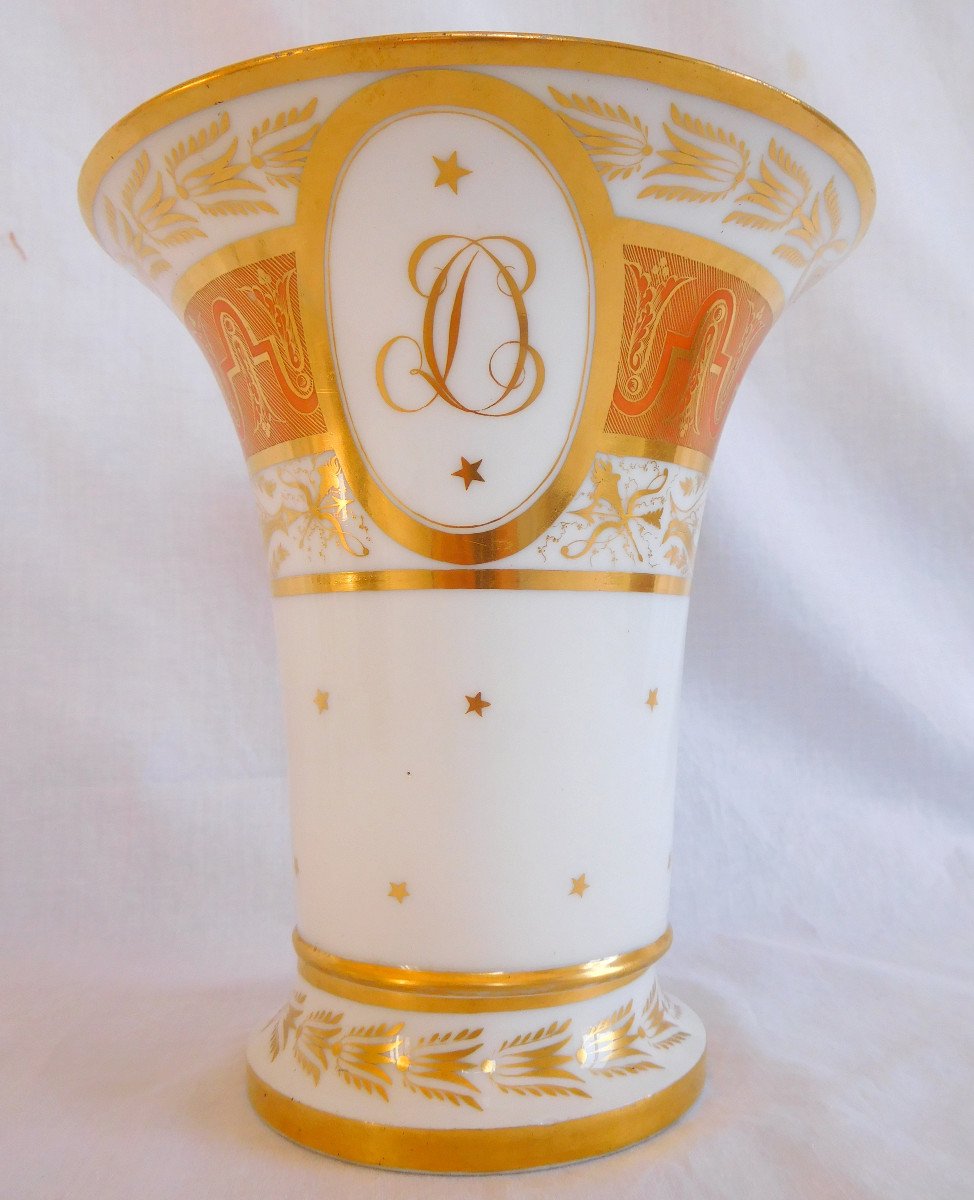 Cache-pot En Porcelaine De Paris Décor Richement Doré à l'Or Fin, époque Empire