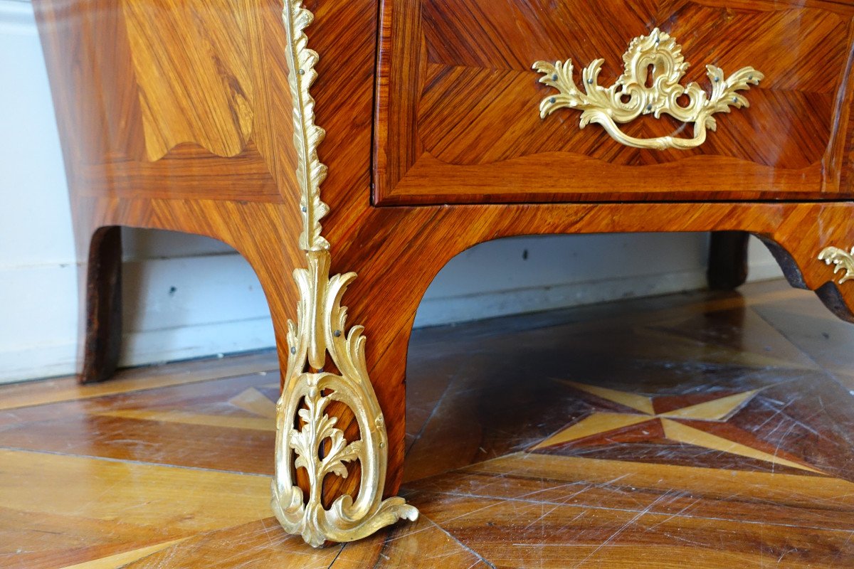 Jb Hedouin: Louis XV Period Tomb Commode In Rosewood, Circa 1750 - Stamped-photo-3