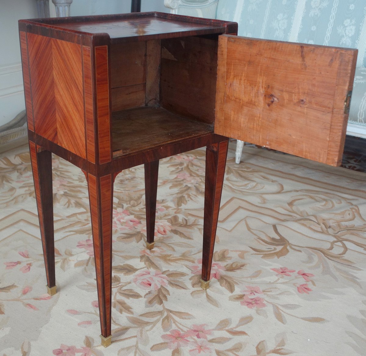 Louis XVI Salon Or Bedside Table In Rosewood Marquetry-photo-4