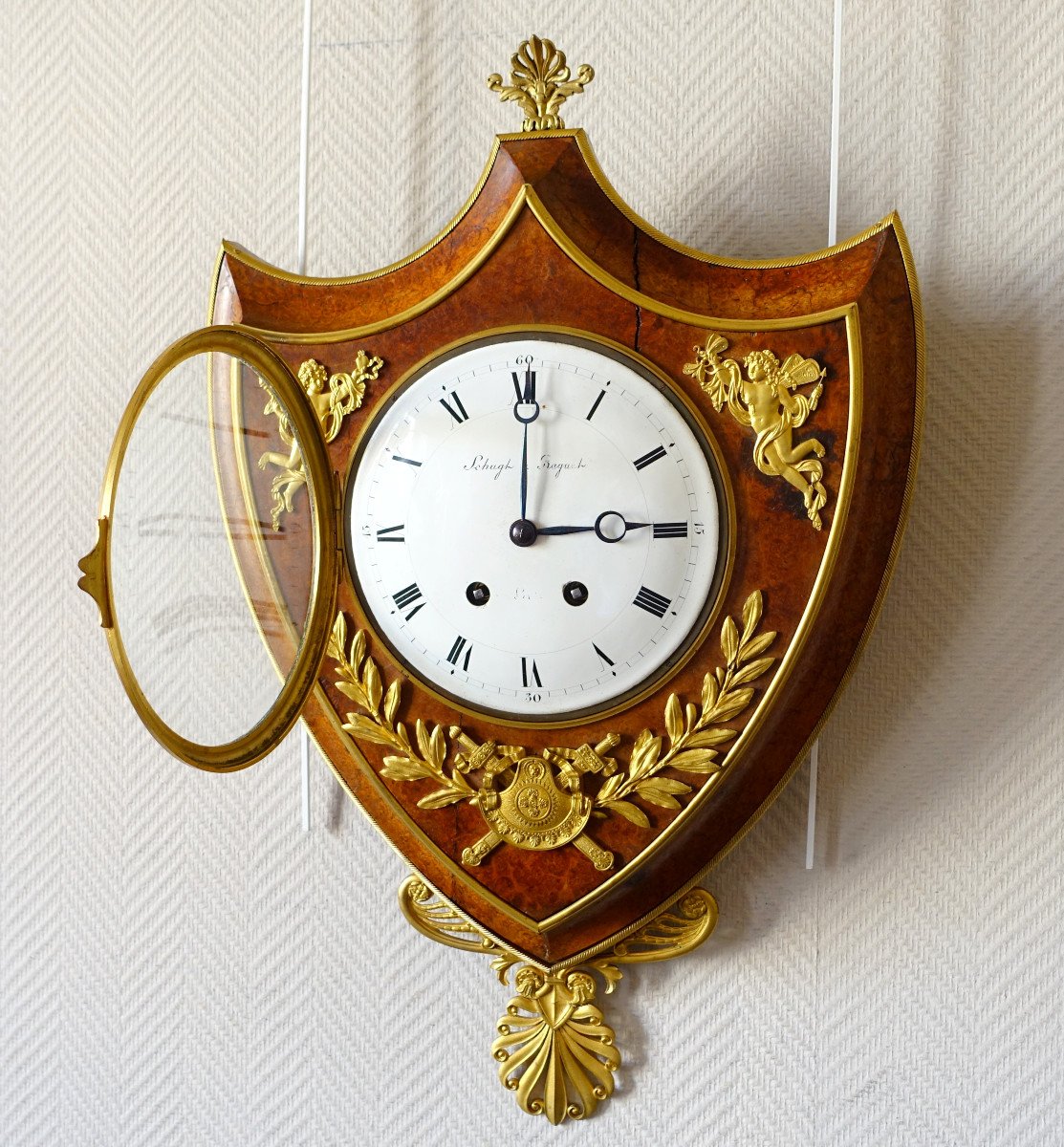 Empire Cartel Clock In Crest, Thuja Burl And Gilt Bronze, By Raguet Early 19th Century-photo-1