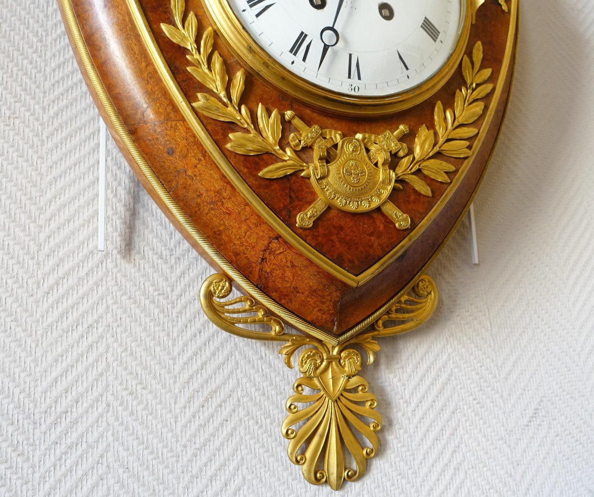 Empire Cartel Clock In Crest, Thuja Burl And Gilt Bronze, By Raguet Early 19th Century-photo-3