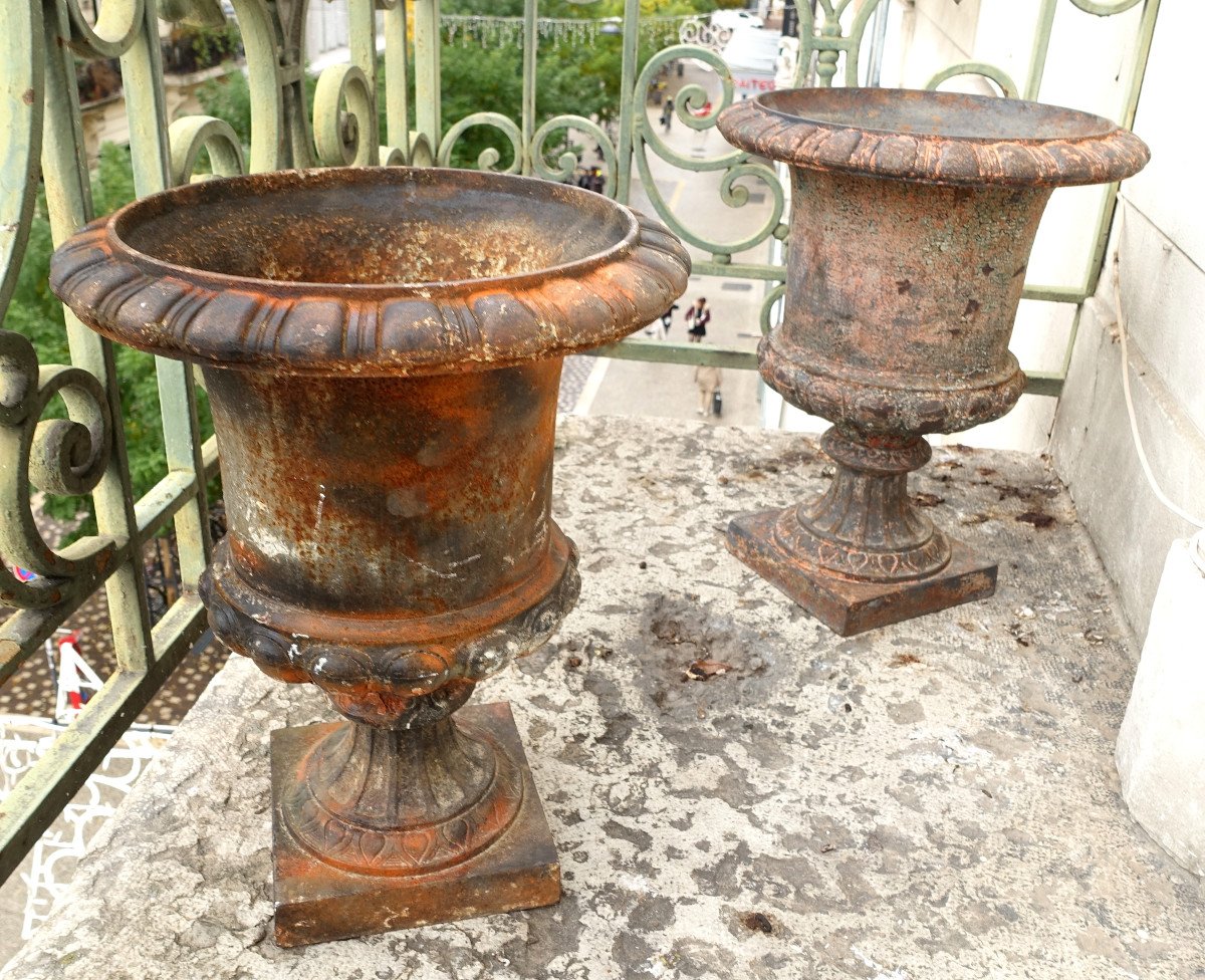 Paire De Grands Vases Medicis d'Ornement De Jardin En Fonte, époque XIXe Siècle - 44cm