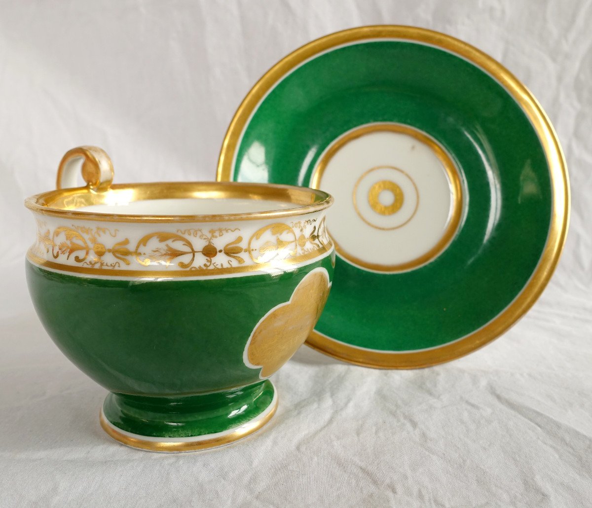 Large Chocolate Cup In Green And Gold Paris Porcelain, Empire Period, Attributed To Nast-photo-2