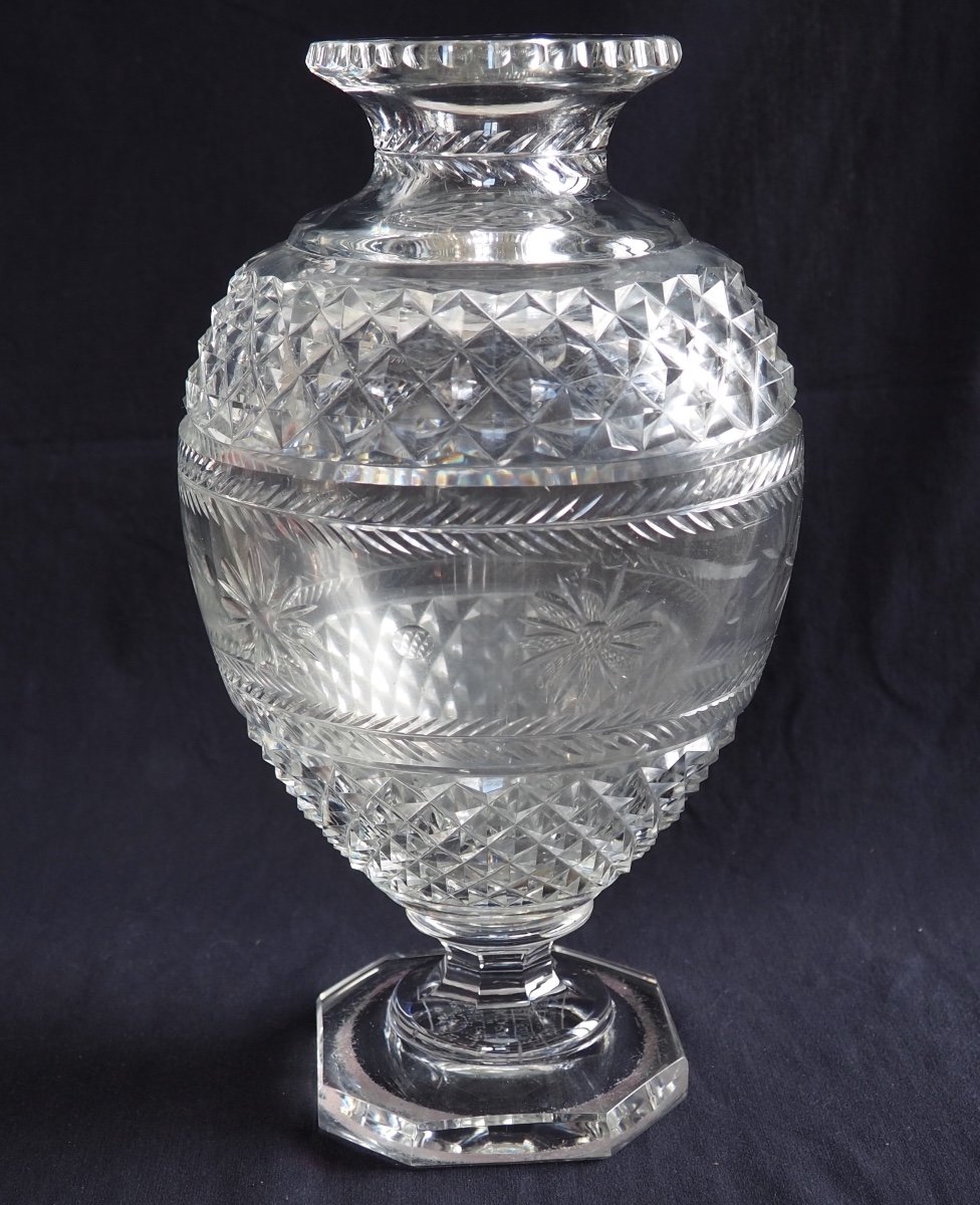 Tall baccarat Crystal vase, 19th Century style - Signed