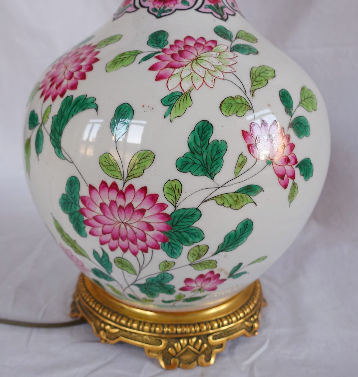 Samson (attributed To) - Large Chinese Porcelain, Famille Rose And Gilt Bronze Vase Lamp-photo-2