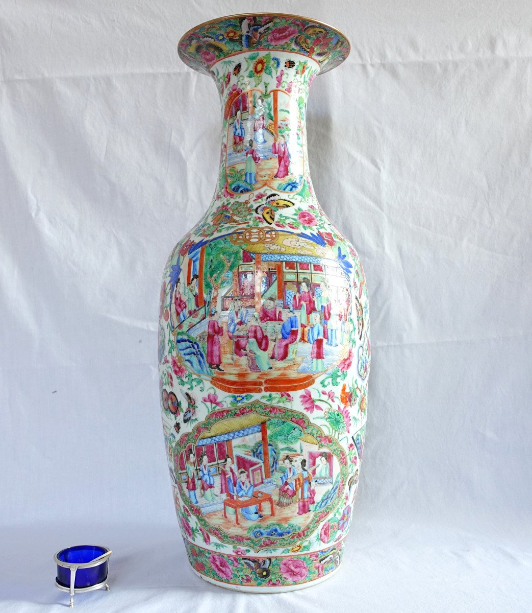 Large 65cm Potiche Vase In Polychrome And Gilded Canton Porcelain - China 19th Century