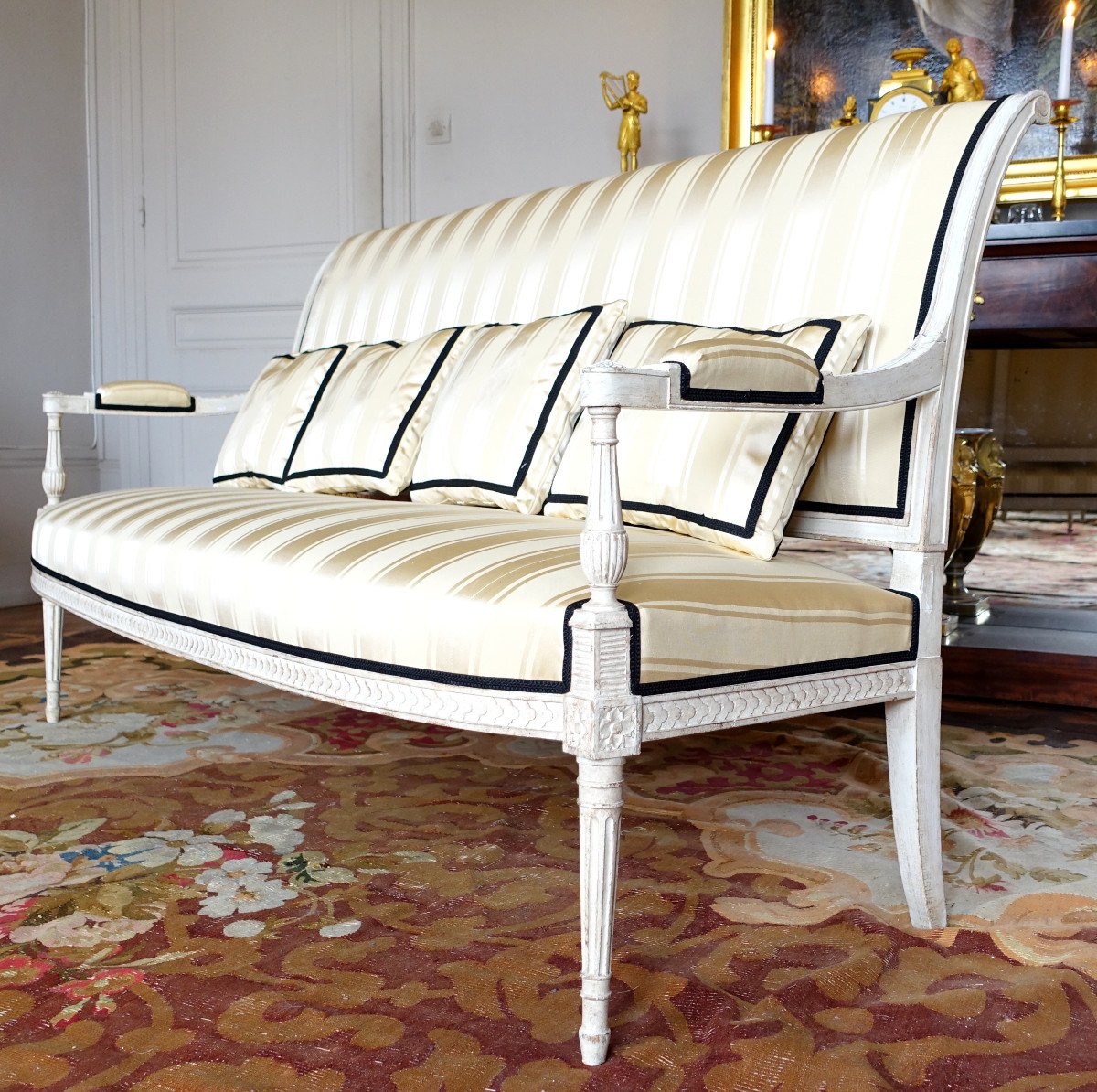 Directoire Period "clothes Throw" Sofa Upholstered In Lelièvre Silk - 170cm-photo-3