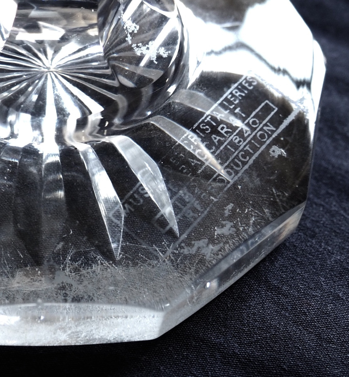 Baccarat : Grand Vase En Cristal Taillé, cachet Du Musée Baccarat - 25,5cm-photo-5
