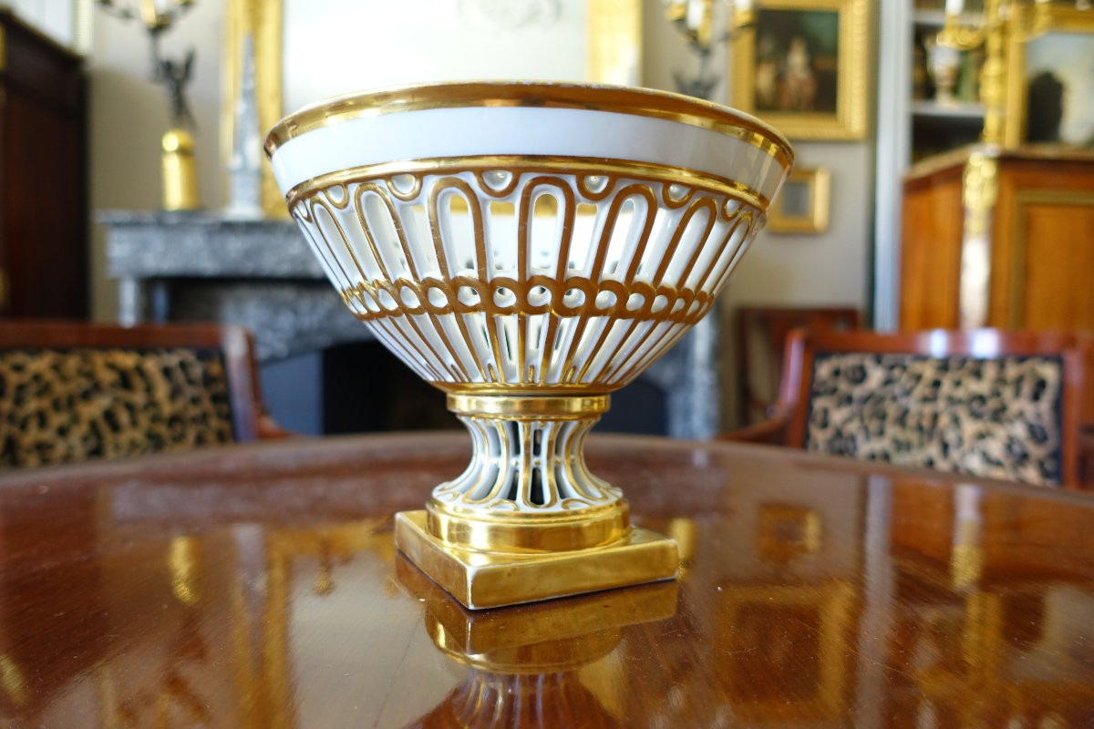   Openwork Cup In Paris Porcelain, Gold-gilded, Empire / Restoration Period-photo-2