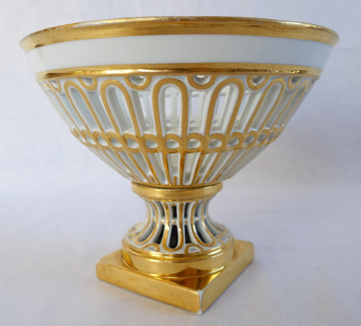   Openwork Cup In Paris Porcelain, Gold-gilded, Empire / Restoration Period-photo-3