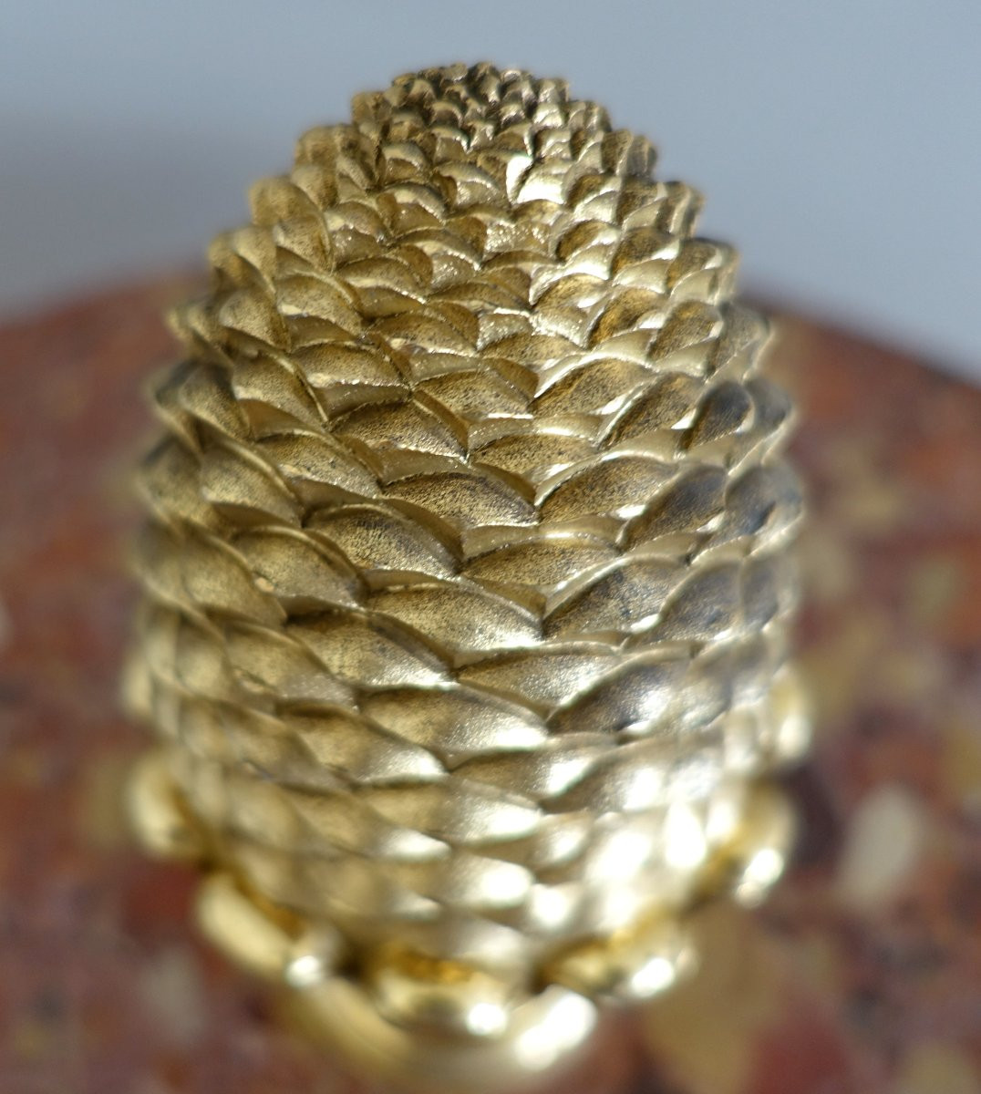 Boule de rampe d'escalier de château en bronze doré - style Louis XVI Empire - Maison Fontaine-photo-4