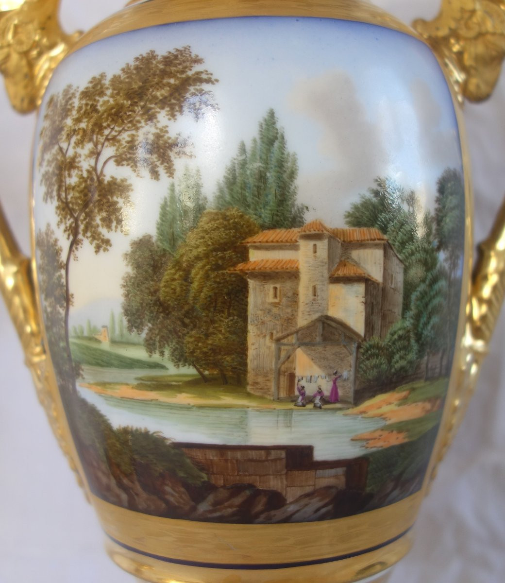 Paire de vases en porcelaine de Paris dorée et polychrome, époque Empire Restauration - 32,7cm-photo-6