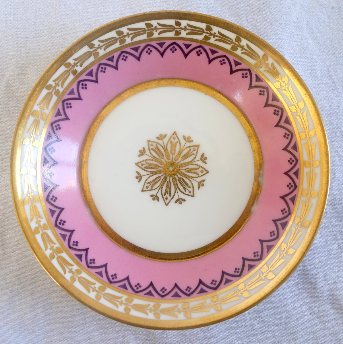 Manufacture Royale de Sèvres 1821 - tasse à café litron en porcelaine à décor Egyptien rose-photo-4