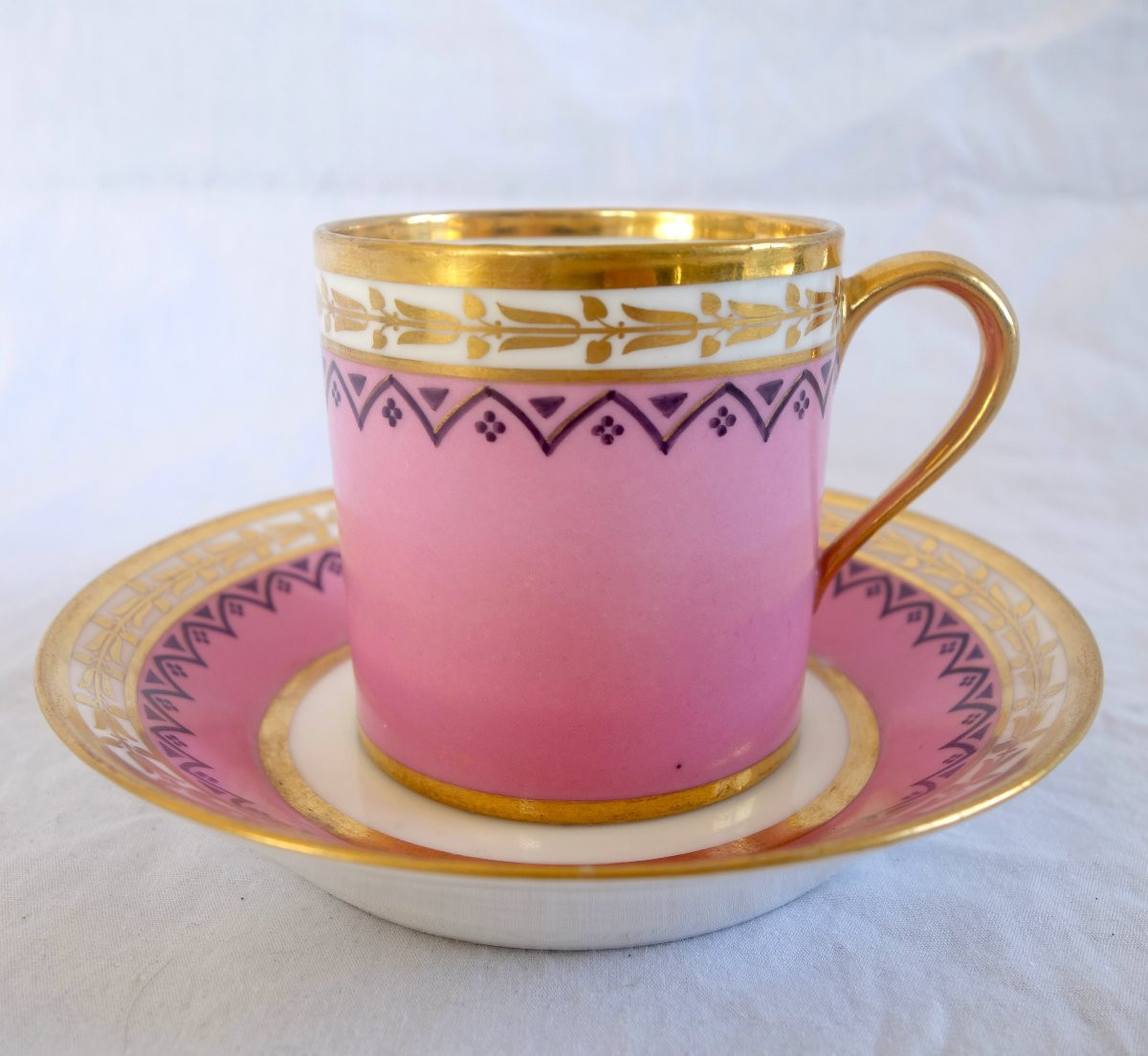 Manufacture Royale de Sèvres 1821 - tasse à café litron en porcelaine à décor Egyptien rose-photo-3