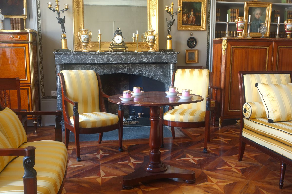 Manufacture Royale de Sèvres 1821 - tasse à café litron en porcelaine à décor Egyptien rose-photo-8